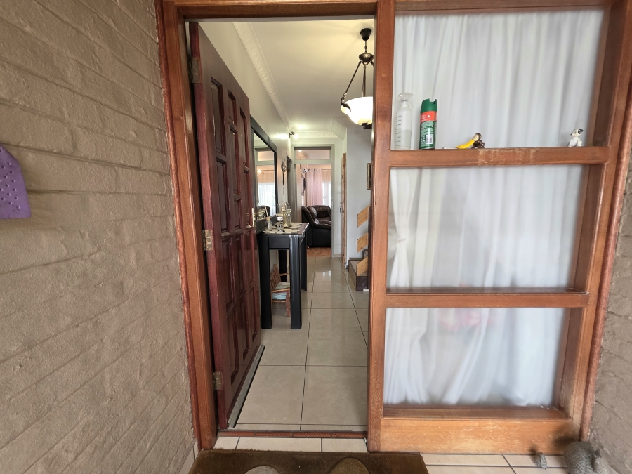 4 Bedroom Property for Sale in Jan Cillierspark Free State